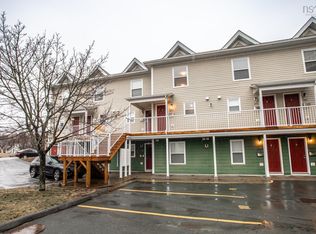 52 Irishtown Rd #204, Halifax, NS B2Y 2W9