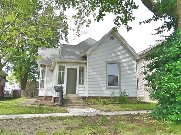 1412 Edgar Ave, Mattoon, IL 61938