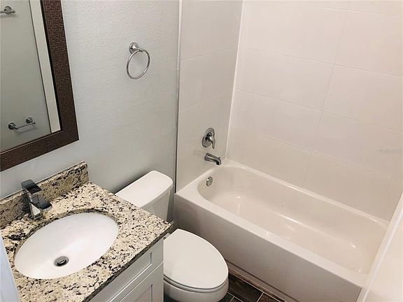 5th image of 710 Leopard Ct