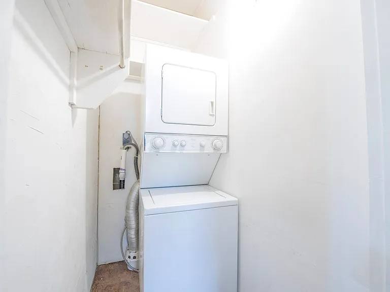 239 Vine St — Photo 7