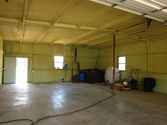 3rd image of 117 W County Road 421