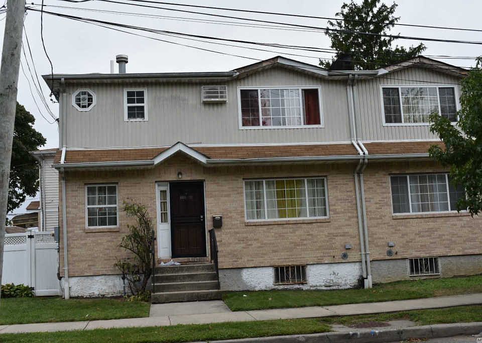 1st image of 11760 166th St