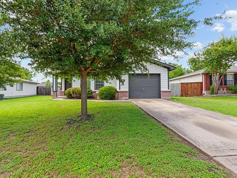 112 James Lin Cir — Photo 3