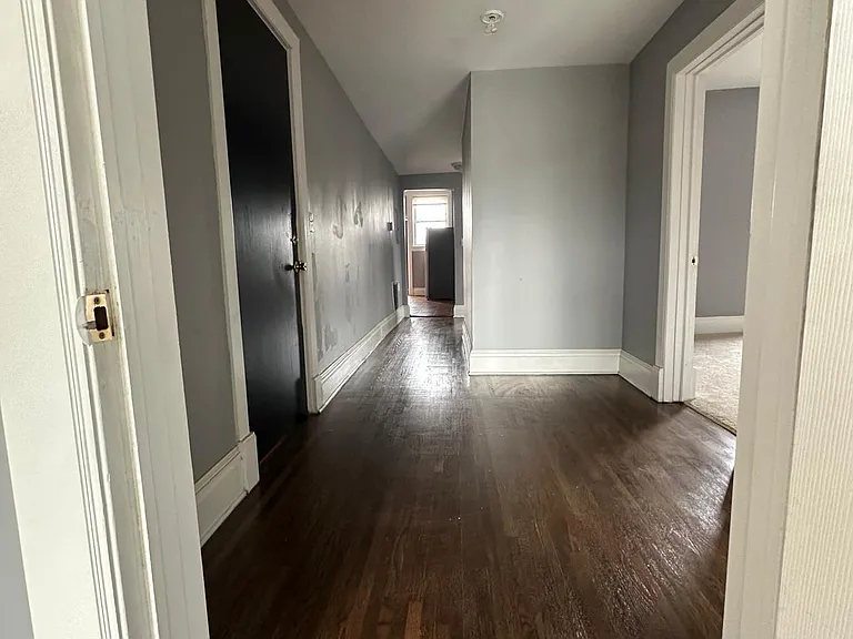 4354 W Washington Blvd #301 — Photo 5
