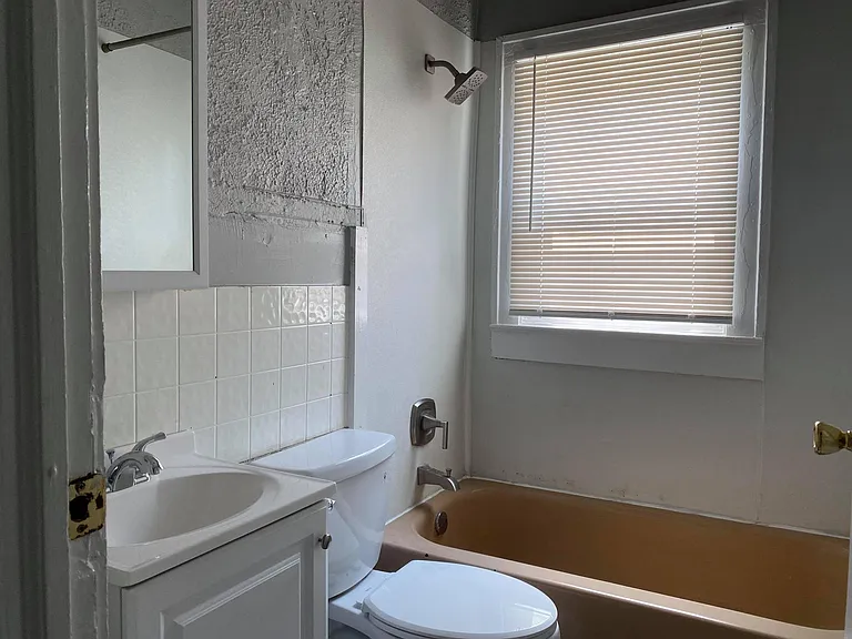 4031 Boulevard Pl — Photo 6