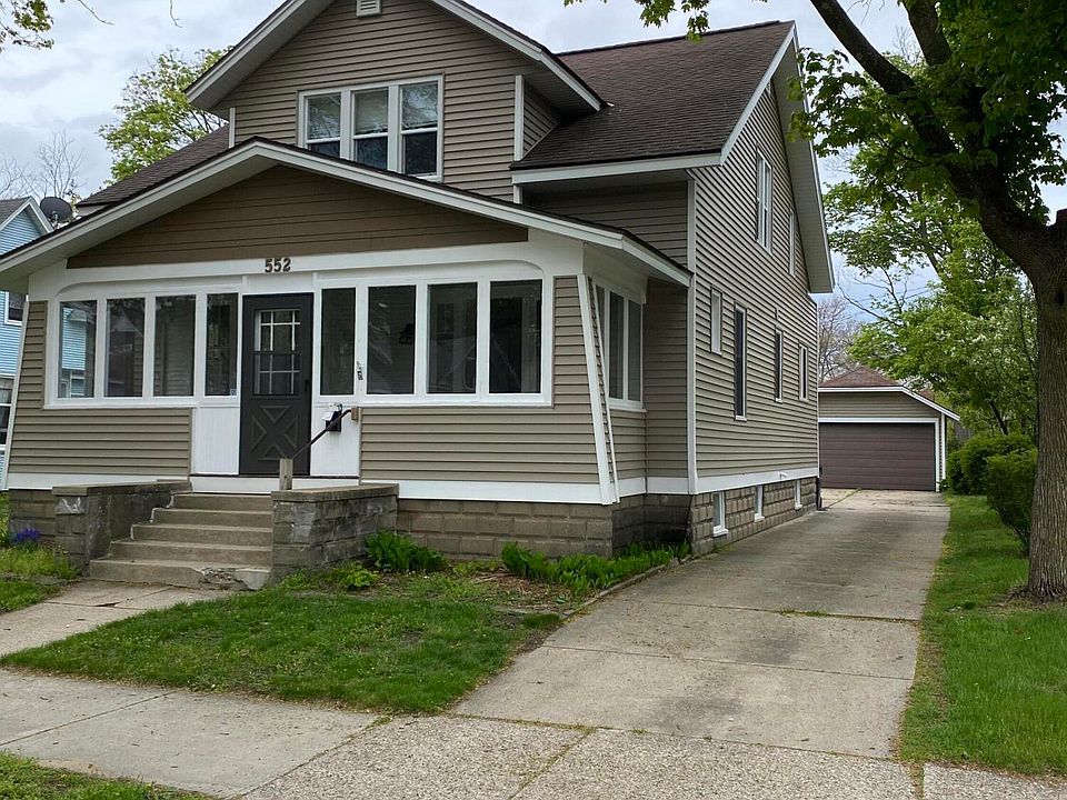 2nd image of 552 College Ave