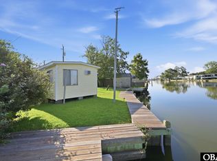 100 Inlet Ln, Grandy, NC 27939
