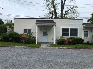 140 Wall St APT 9, Huntington, NY 11743