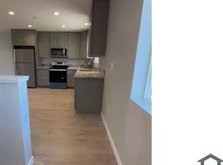 217 E McElhany Ave #B, Santa Maria, CA 93458