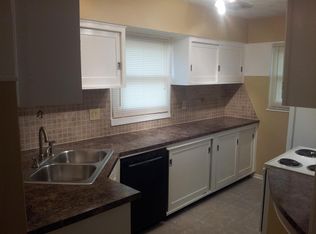 1563 N Matlock Dr, Wichita, KS 67208