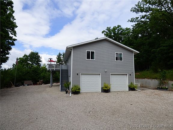 4th image of 31762 Pecan Dr