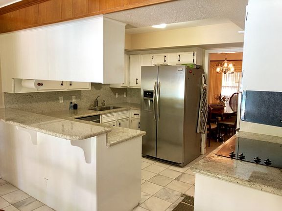 5th image of 4906 Magnolia Ln