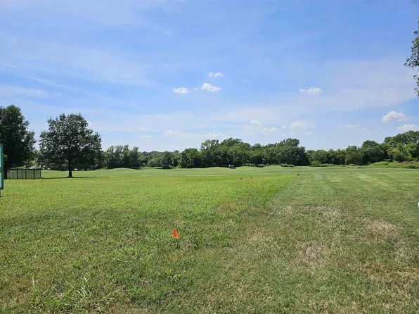 4011 Quail Ridge Dr, Winfield, KS 67156