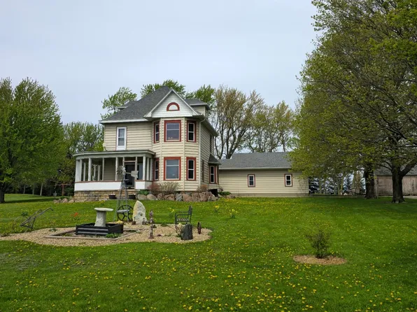 6321 County Road 11 Blvd, Kenyon, MN 55946