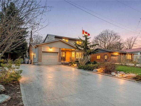 465 Boyne Ave, North Perth, ON N4W 3K5
