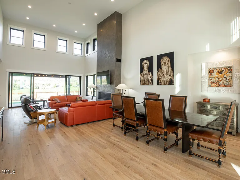 45 Thresher Ct — Photo 3