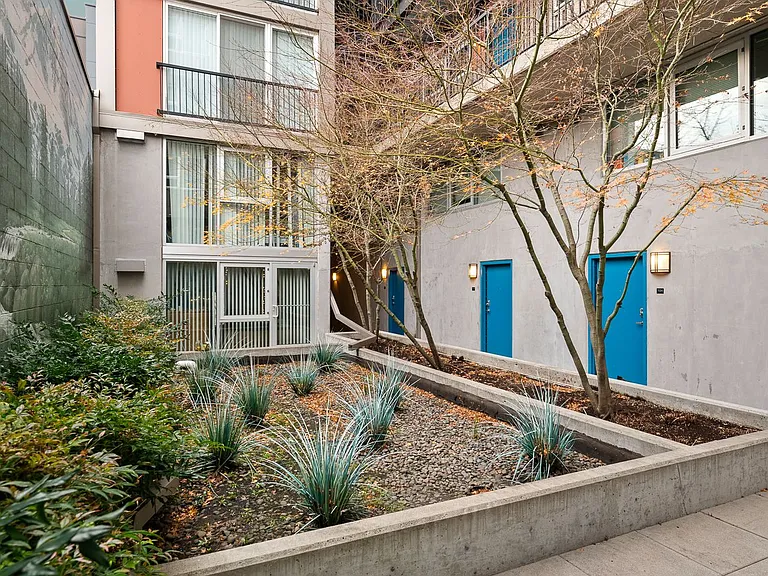 H2O Apartments — Photo 22