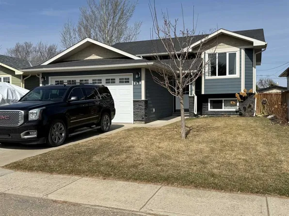 122 S 3rd Ave W, Bow Island, AB T0K 0G0
