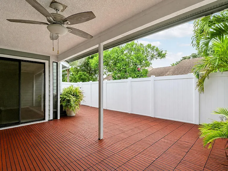 202 Lakewood Dr — Photo 20