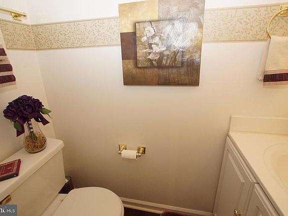 3rd image of 8531 Paragon Ct