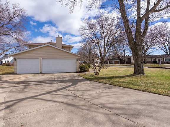 4th image of 205 Blackhawk Dr