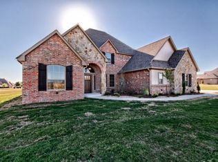 388 Taylam Rd, Goldsby, OK 73093