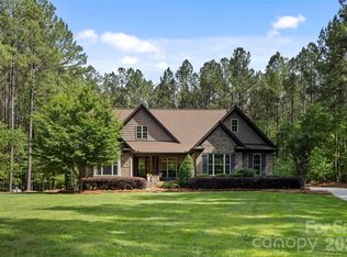 6819 Steele Rd, Waxhaw, NC 28173