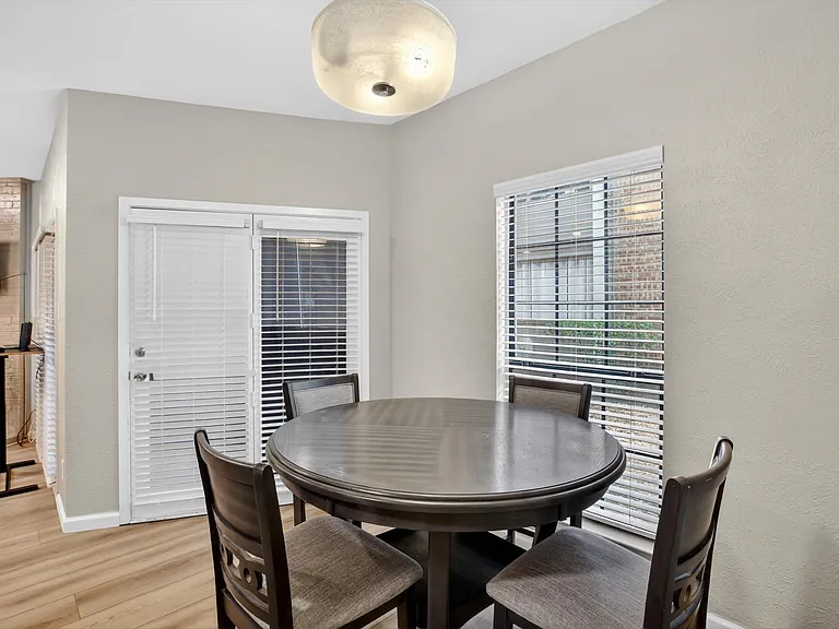 1106 Quail Valley Ln #120 — Photo 13