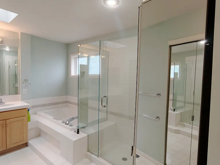 23106 SE 27th Way — Photo 16