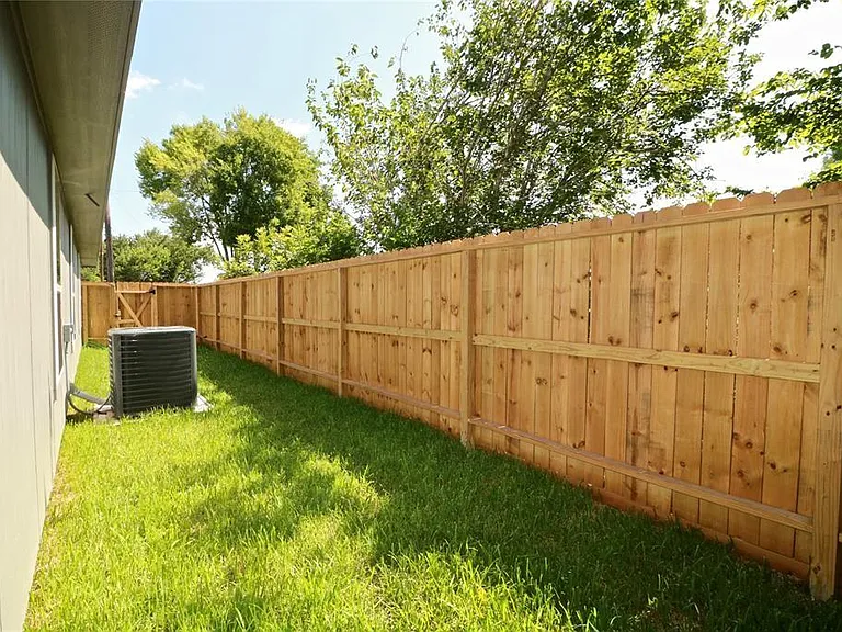 4238 Aledo St — Photo 27