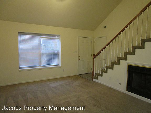4th image of 3506 La Mesa Dr
