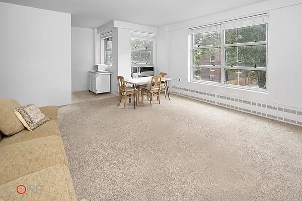 1st image of 100 La Salle St APT 3D