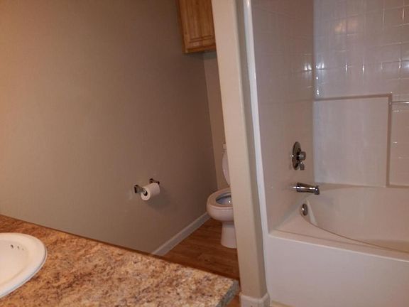 5th image of 501 Gibson Dr APT 813