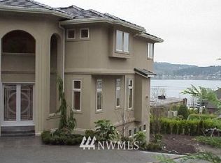 2423 E Lk Sammamish SE, Sammamish, WA