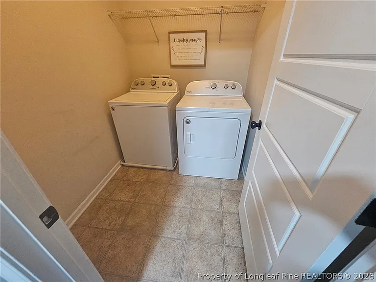 305 Bedfordshire Pl — Photo 32