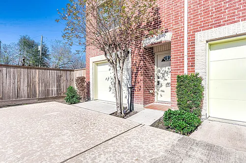 7650 Springhill St #704 Photo 1