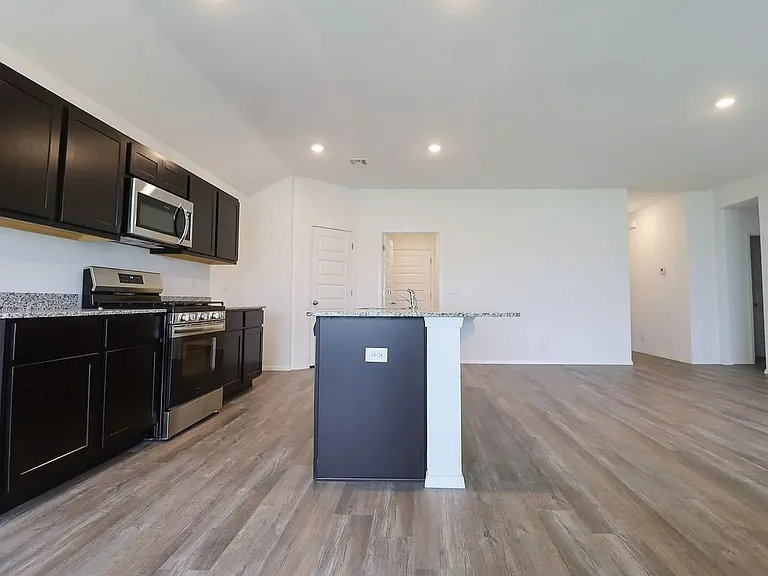 1331 E Honolulu Pl — Photo 48