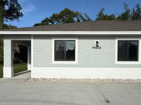 4421 Timber Ridge Ln, Fort Pierce, FL