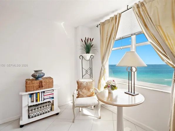 3725 Ocean Dr APT 1214, Hollywood, FL 33019