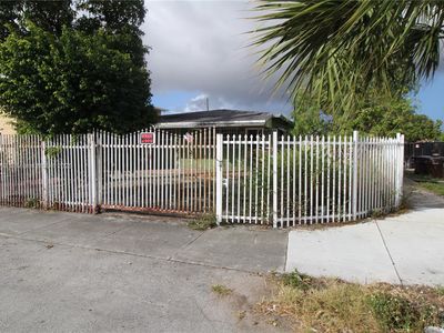 965 W 23rd St, Hialeah, FL, 33010