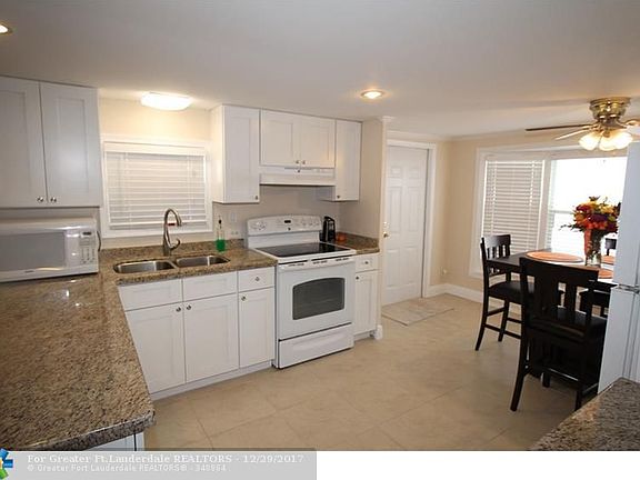 2nd image of 2840 W Marina Dr