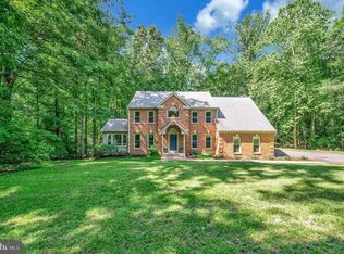 2 English Hills Dr, Fredericksburg, VA 22406
