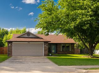 654 Terry Ave, Springdale, AR 72764