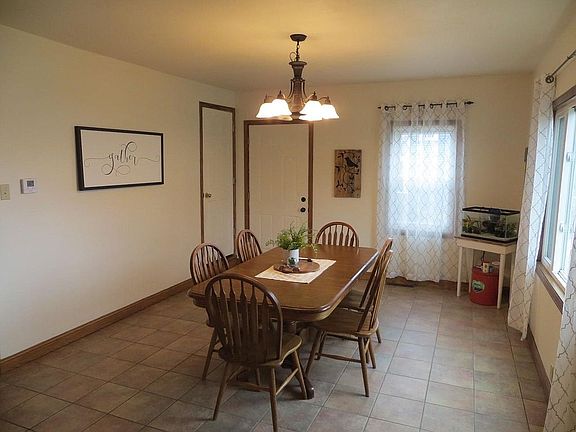 3rd image of 205 Miners St