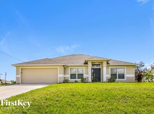 911 NE 2nd Ave, Cape Coral, FL 33909