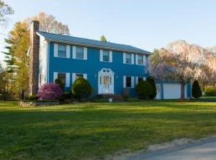 6 Raven Dr, Hudson, NH 03051