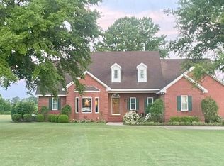 2810 S Lakeshore Dr, Lake Village, AR 71653