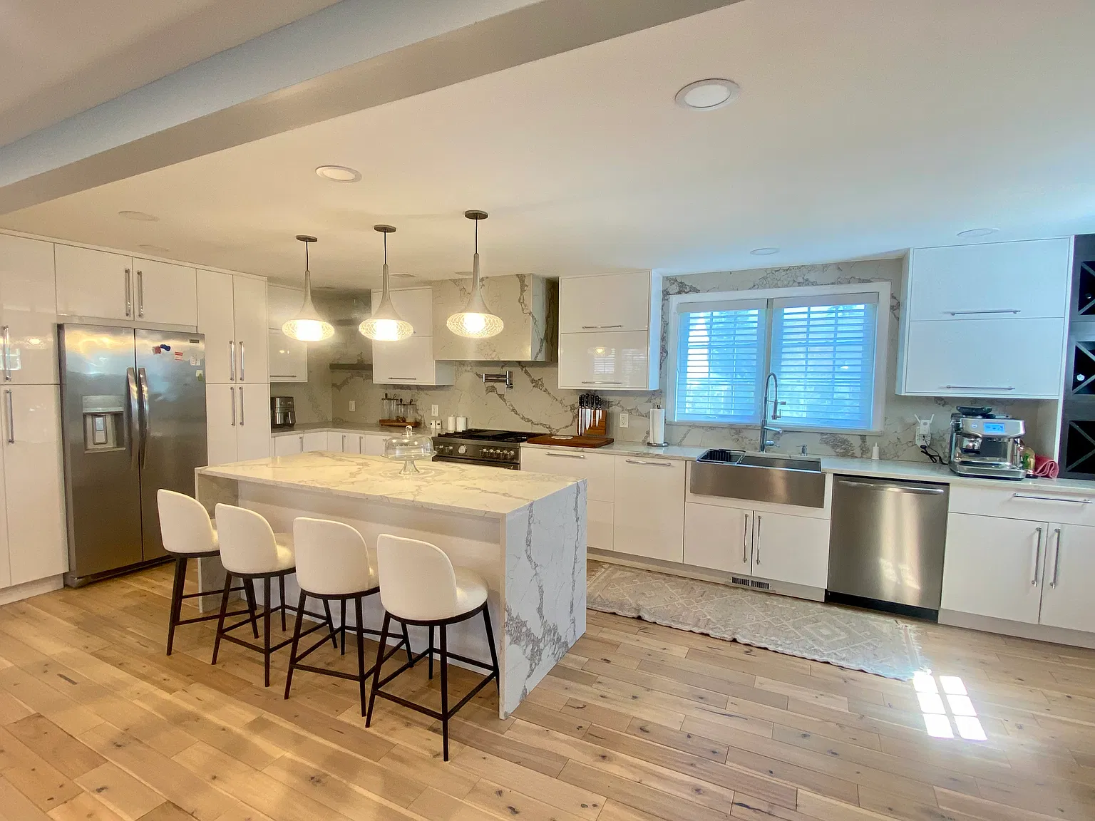 3 bed, 1750 sqft, $5,300 — Photo 4