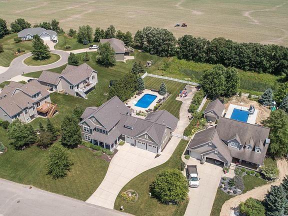 3rd image of 1138 Esker Dr