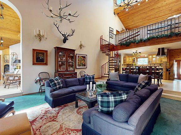 3rd image of 26 Sugar Pine Dr